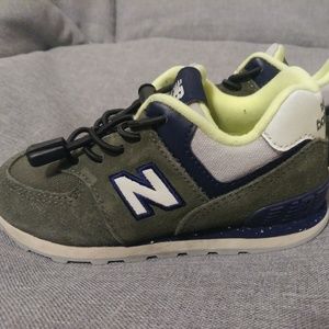 Toddler New Balance Kids 574 Size 9